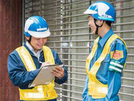 交通誘導警備スタッフ