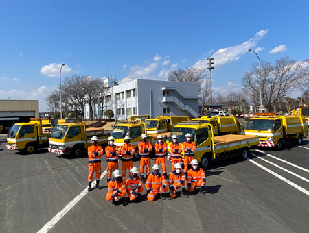 高速道路の現場作業・メンテナンススタッフ