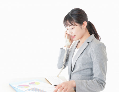 チームで申請作業等の事務作業を行う為、<br />
協調性や柔軟性を持ち、<br />
円滑に進めることができるメンバーを募集します。